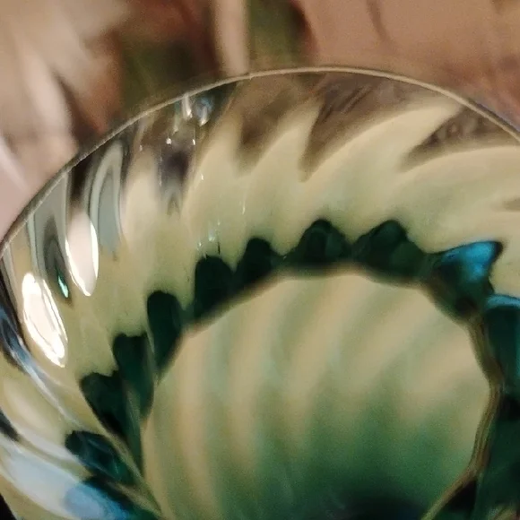 Vintage Elegant Green Glass Vase (Set Of 2) - Picture 5 of 13